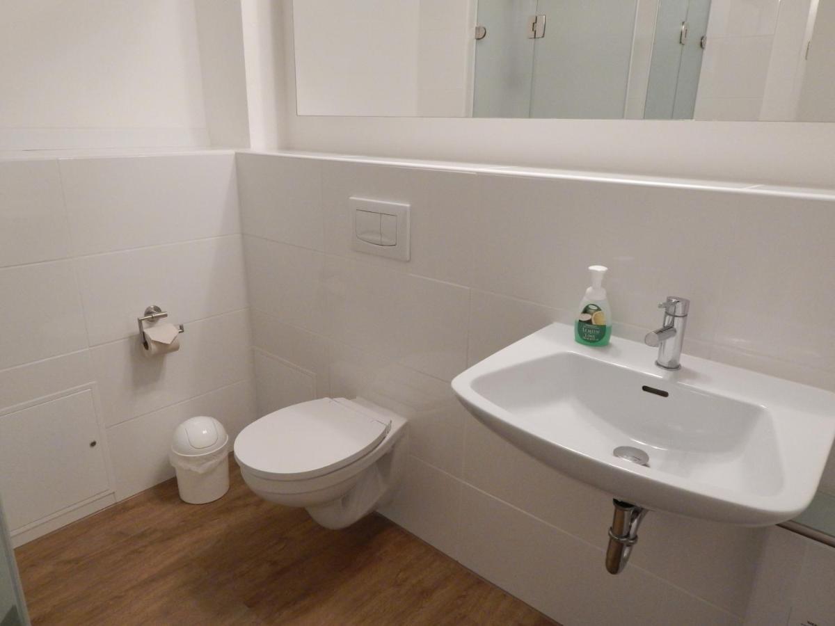 Free Apartment - Am Kurpark Bad Urach Extérieur photo